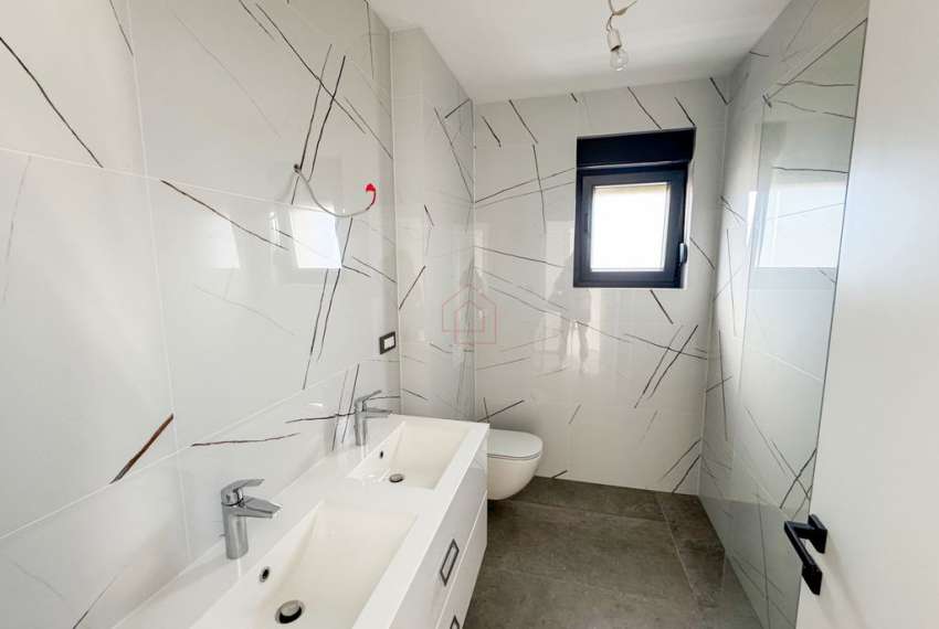 The most beautiful penthouse for sale on the island of Murter with 3 bedrooms. 15