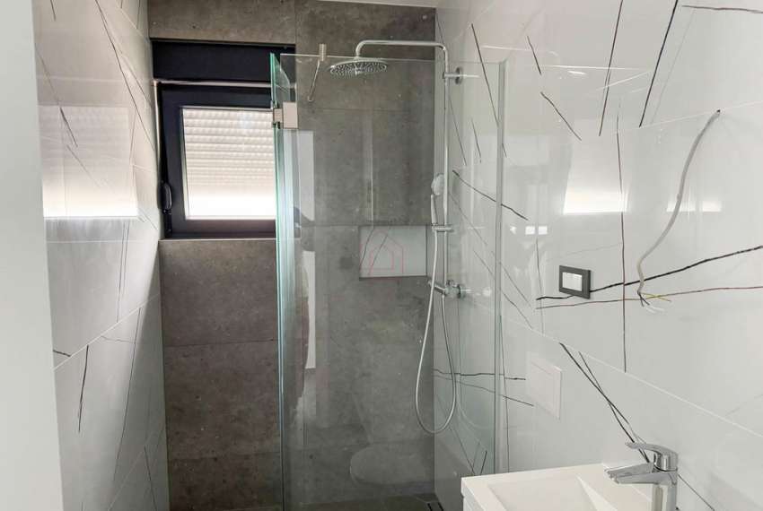 The most beautiful penthouse for sale on the island of Murter with 3 bedrooms. 11