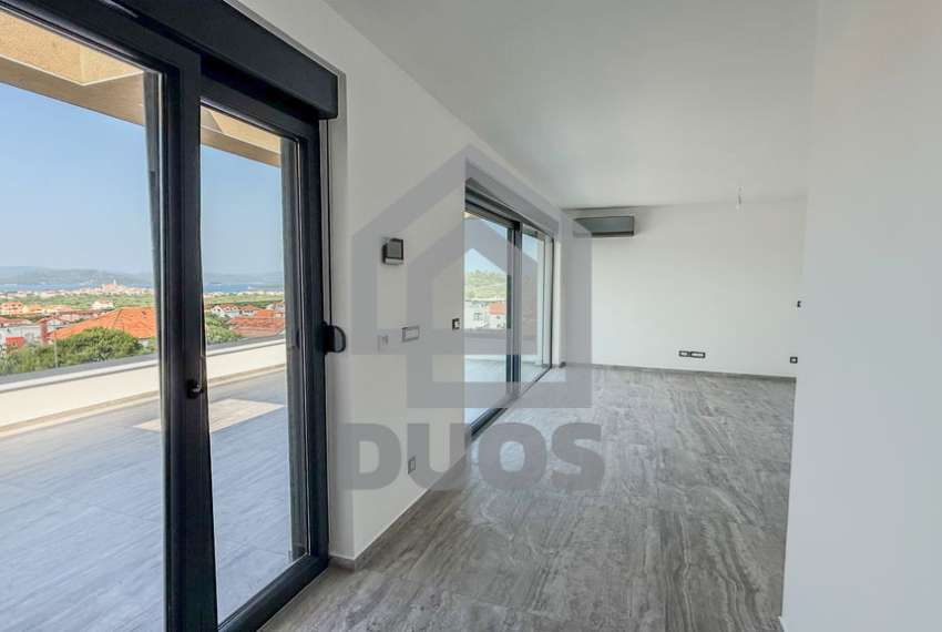 Prekrasan penthouse u centru Murtera sa prekrasnim pogledom na more 1