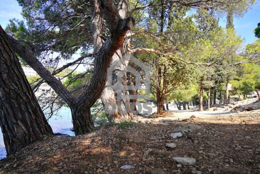 Građevinsko zemljište - turističke namjene na plaži Slanica, Murter- pogodno za mobilne kučice 1