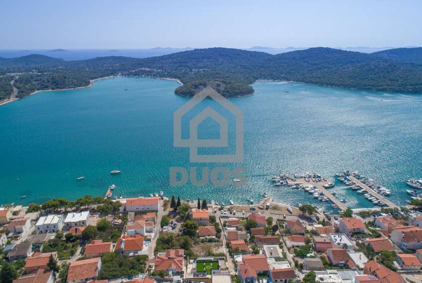 Tisno - luxury villa in three cascades overlooking the sea 9