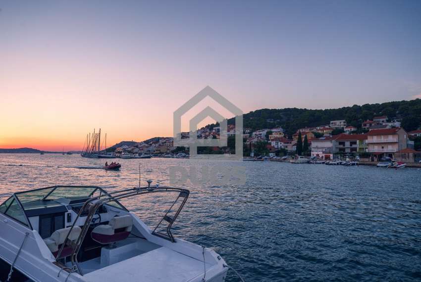 Tisno - luxury villa in three cascades overlooking the sea 34