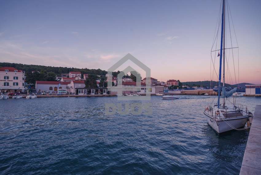 Tisno - Luxusvilla in drei Kaskaden mit Blick auf das Meer 35