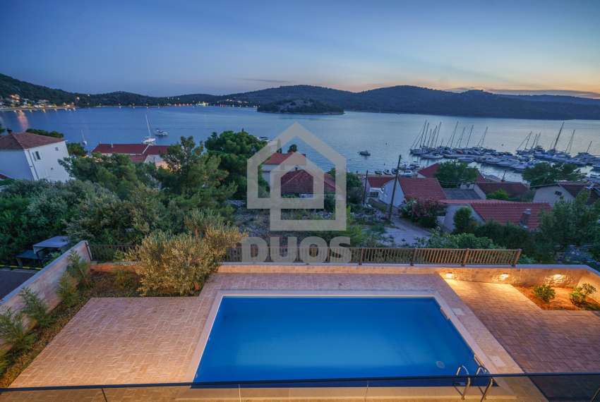 Tisno - luxury villa in three cascades overlooking the sea 36