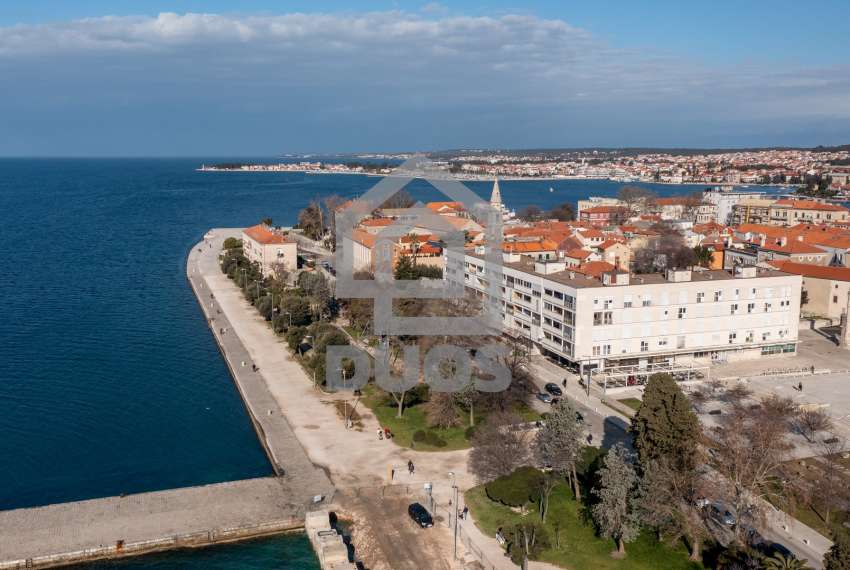 Wohnung in toller Lage auf der Halbinsel Zadar mit Blick auf das Meer und St. Donat 4