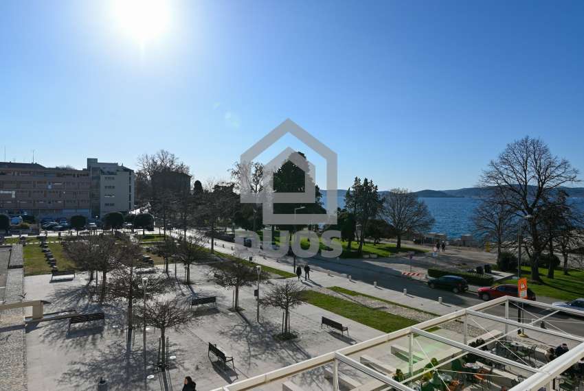 Wohnung in toller Lage auf der Halbinsel Zadar mit Blick auf das Meer und St. Donat 9