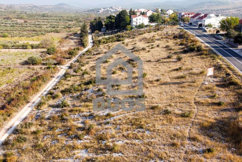 Building land ideal for building two family houses - near Sibenik 1960m2 1