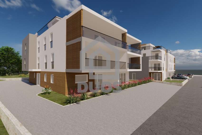 Srima - two-story apartment with three bedrooms and a large terrace 2