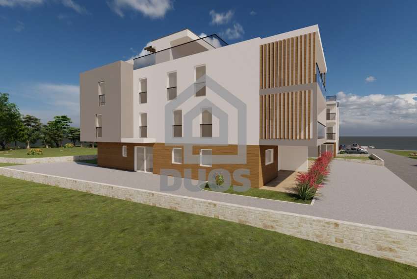 Srima - two-story apartment with three bedrooms and a large terrace 3